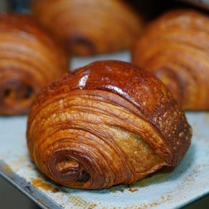 PAIN AU CHOCOLAT