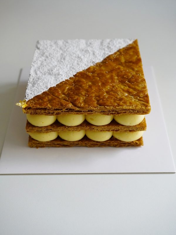 Milhojas de Vainilla y Caramelo Salado